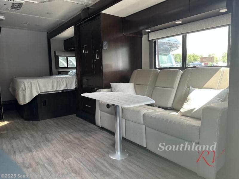 2024 Renegade Vienna 25FWC RV for Sale in Norcross, GA 30071 ATL6073