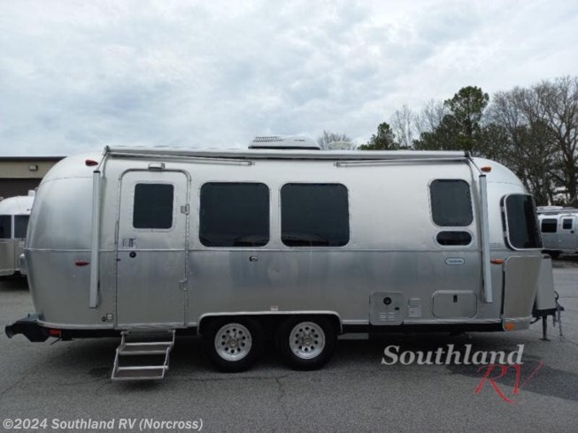 2021 Globetrotter 23FB Twin by Airstream from Southland RV in Norcross, Georgia