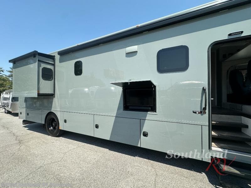 2026 Verona 40VRB by Renegade from Southland RV in Norcross, Georgia