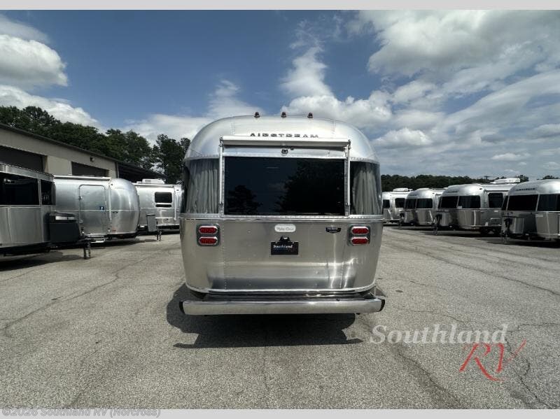 New 2026 Airstream Flying Cloud 27FB Twin available in Norcross, Georgia