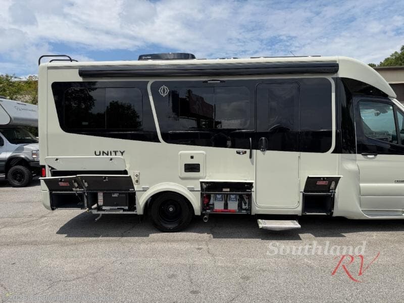 New 2026 Leisure Travel Unity U24FX available in Norcross, Georgia