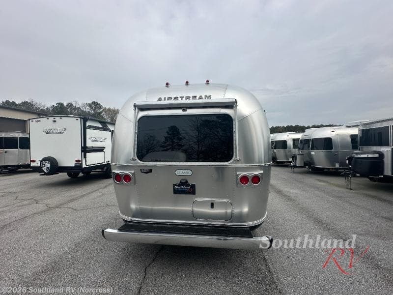 New 2026 Airstream Classic 33FB Twin available in Norcross, Georgia