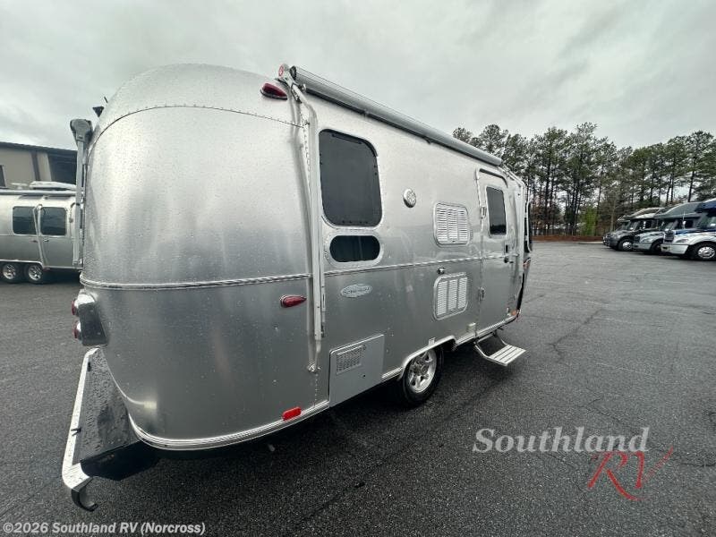 2018 Flying Cloud 19CB by Airstream from Southland RV in Norcross, Georgia