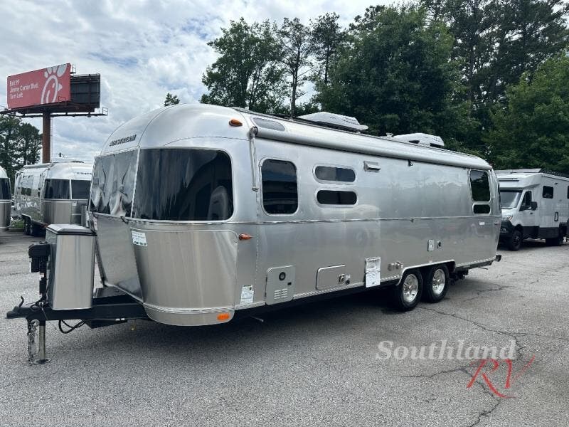 Used 2023 Airstream International 28RB Queen available in Norcross, Georgia