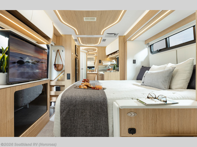 2024 Unity U24MBL by Leisure Travel from Southland RV in Norcross, Georgia