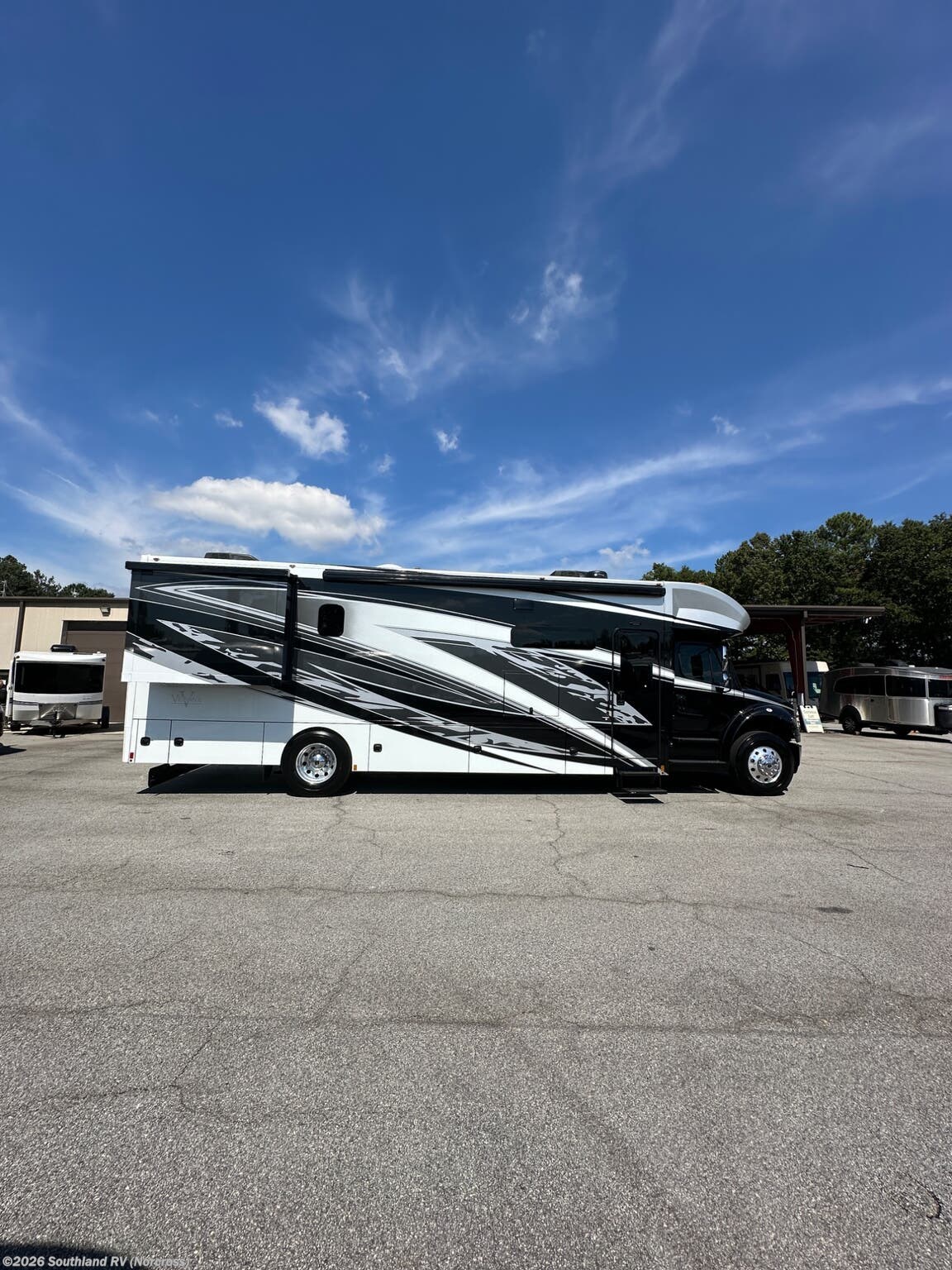 2027 Verona 36VSB by Renegade RV from Southland RV in Norcross, Georgia