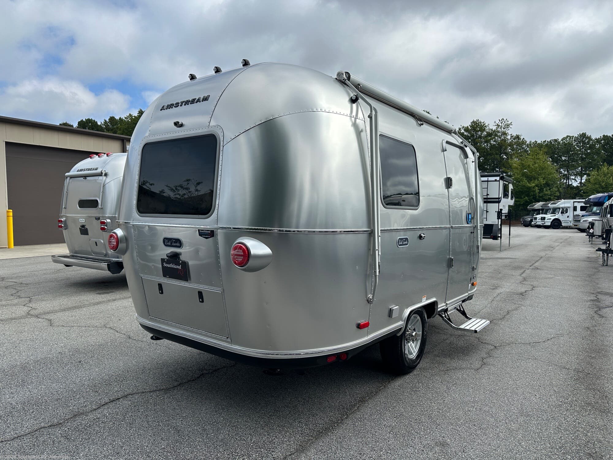 New 2027 Airstream World Traveler 17RB available in Norcross, Georgia