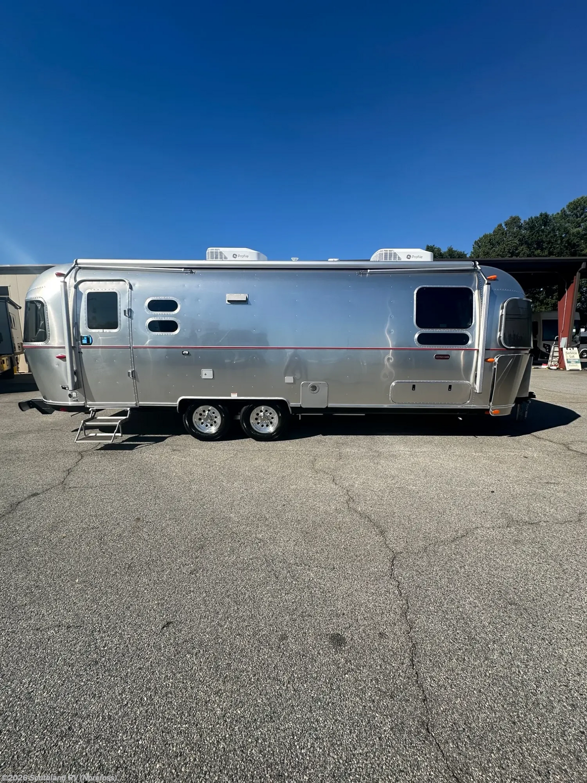 2027 Stetson 6666 SE 27FB Twin by Airstream from Southland RV in Norcross, Georgia