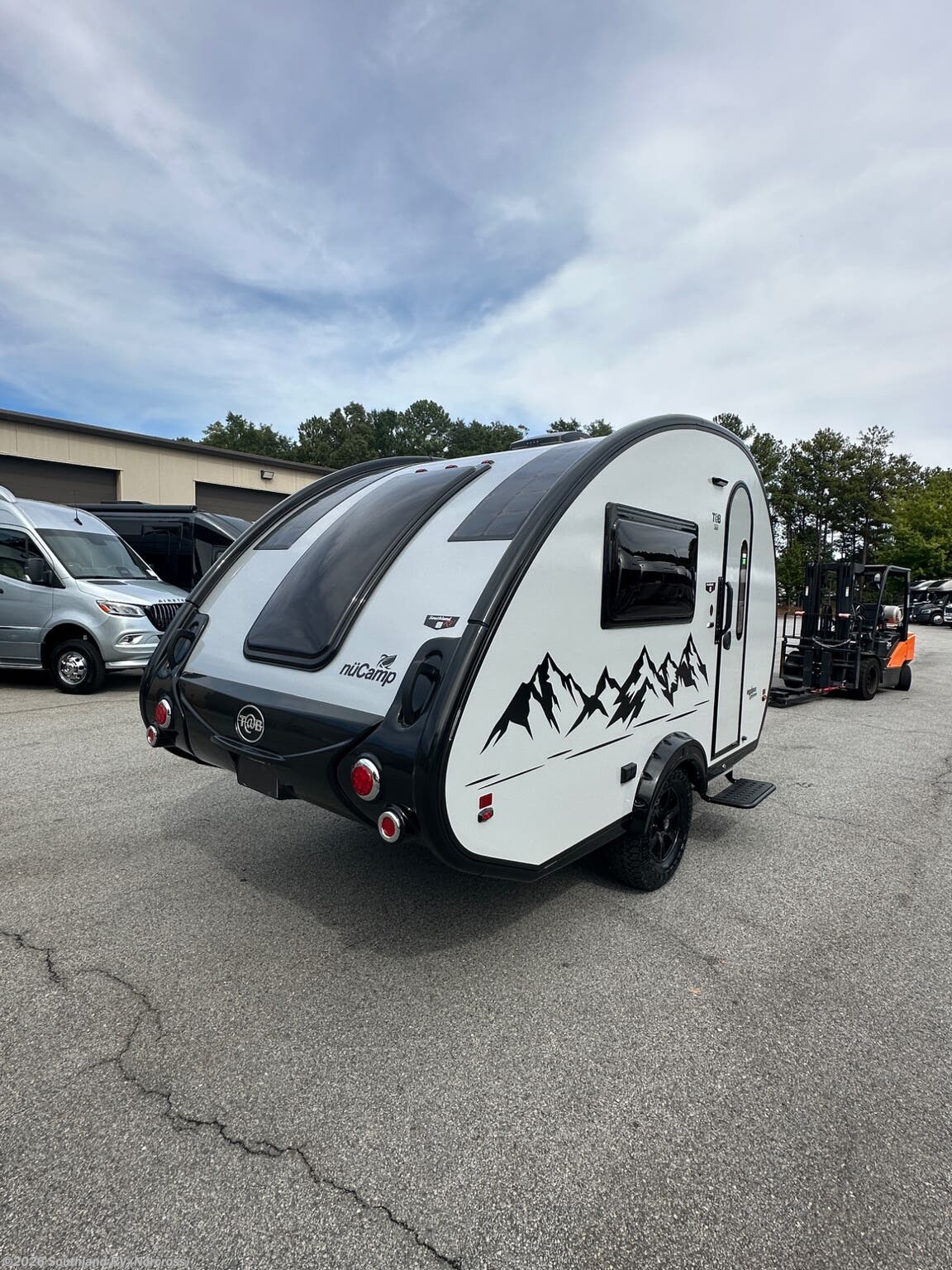 New 2027 NuCamp TAB 360 available in Norcross, Georgia