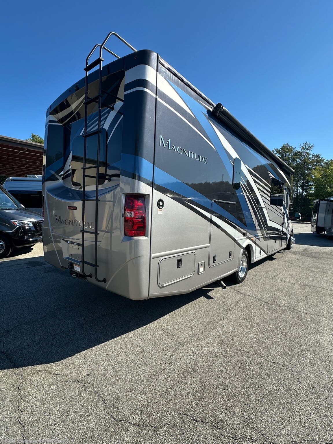 2022 Magnitude SV34 by Thor Motor Coach from Southland RV in Norcross, Georgia