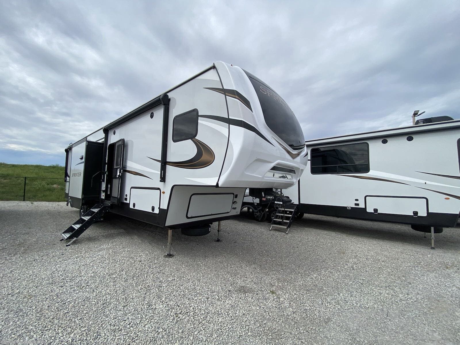 2022 Keystone Sprinter 35BH RV for Sale in Independence, MO 64058