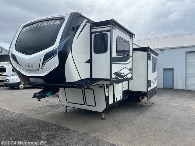 Used 2022 Keystone Montana High Country 377FL available in Dayton, Oregon