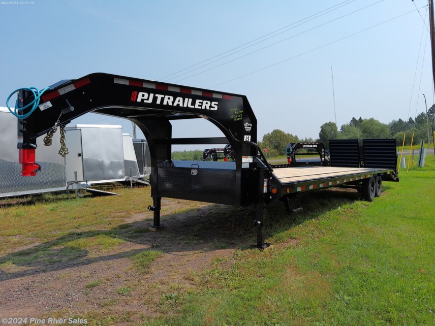 New 2024 PJ Trailers Gooseneck 32&apos; Low Pro Gn available in Cloquet, Minnesota