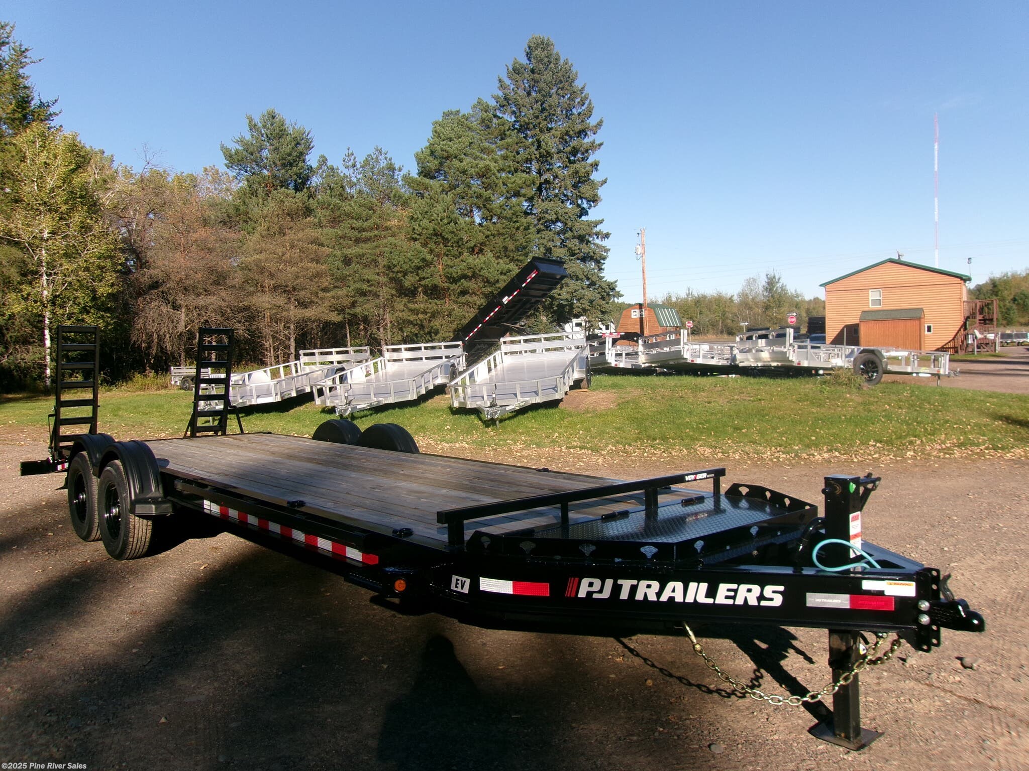 2025 PJ Trailers EV 24' Skid GVWR 15.4K
