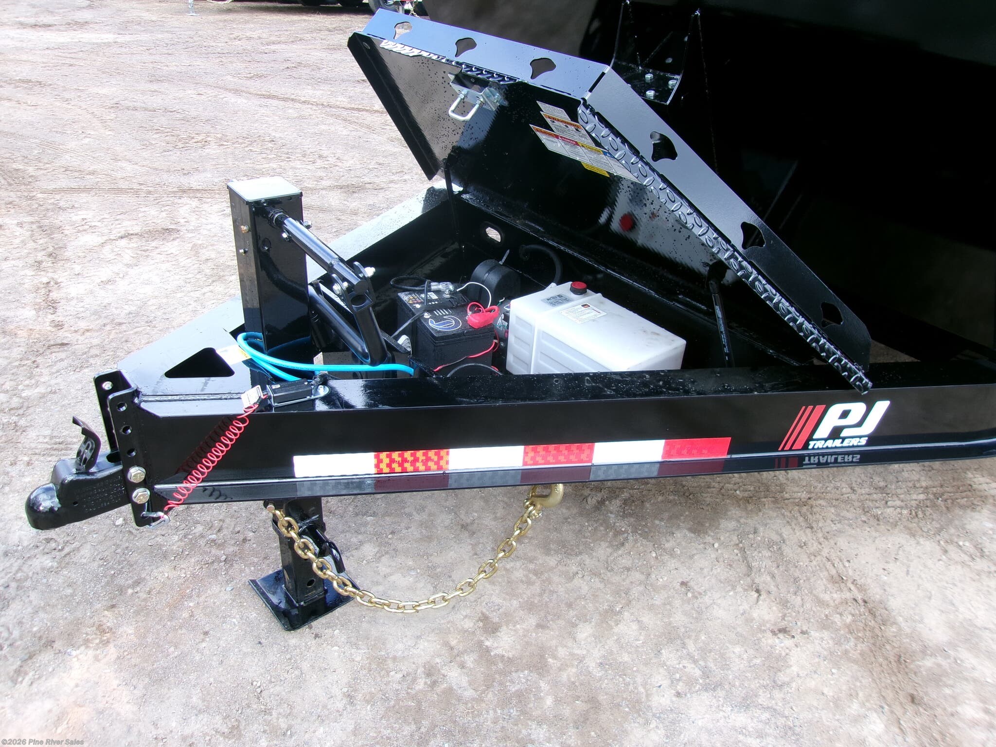 New 2026 PJ Trailers DT 14' PJ DUMP TELESCOPIC TALL SIDE 15.4K GVWR available in Cloquet, Minnesota