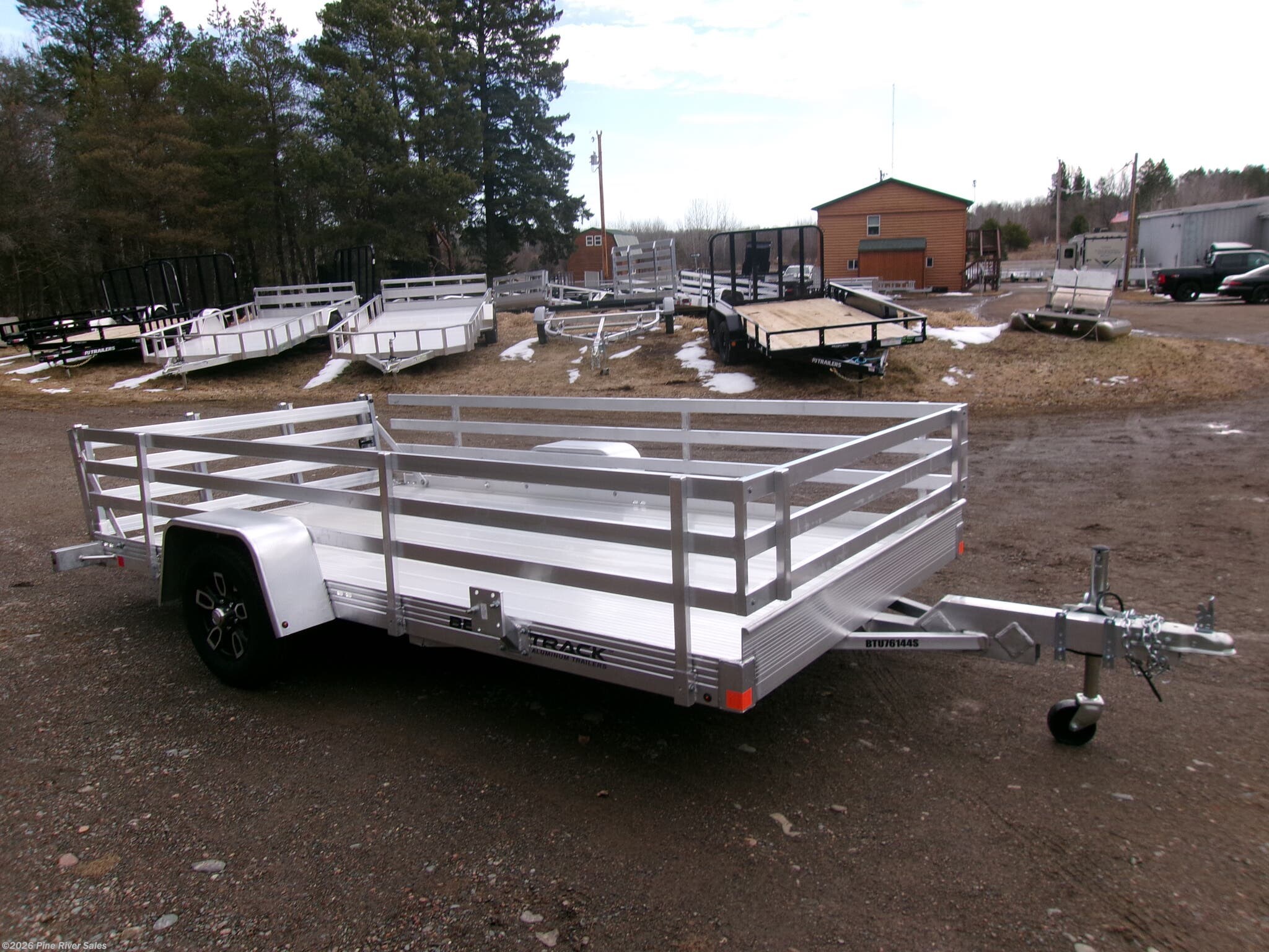 2026 Bear Track 76" x 144" 2200k