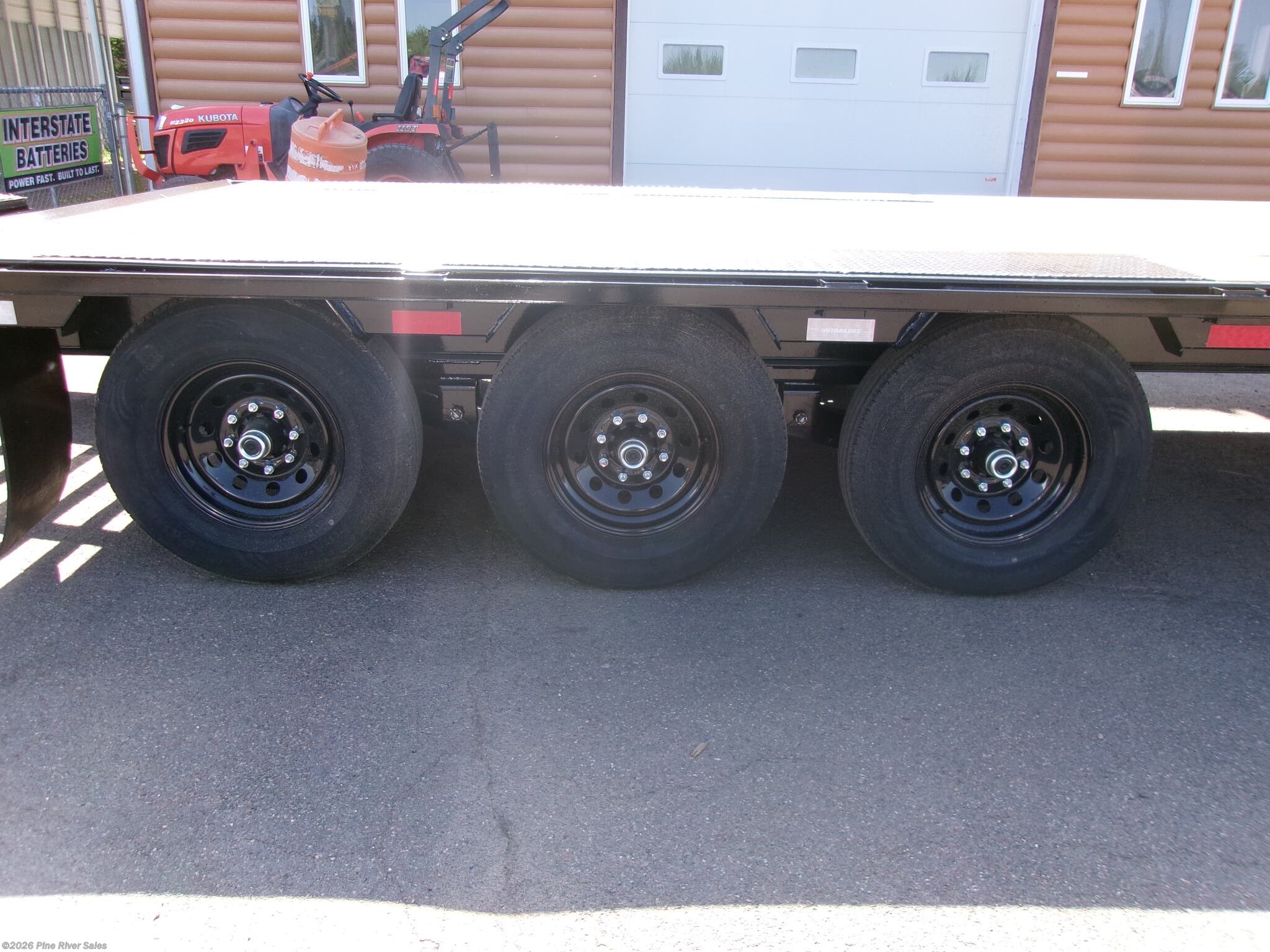 2027 PJ Trailers LS PJ 32' LOW-PRO