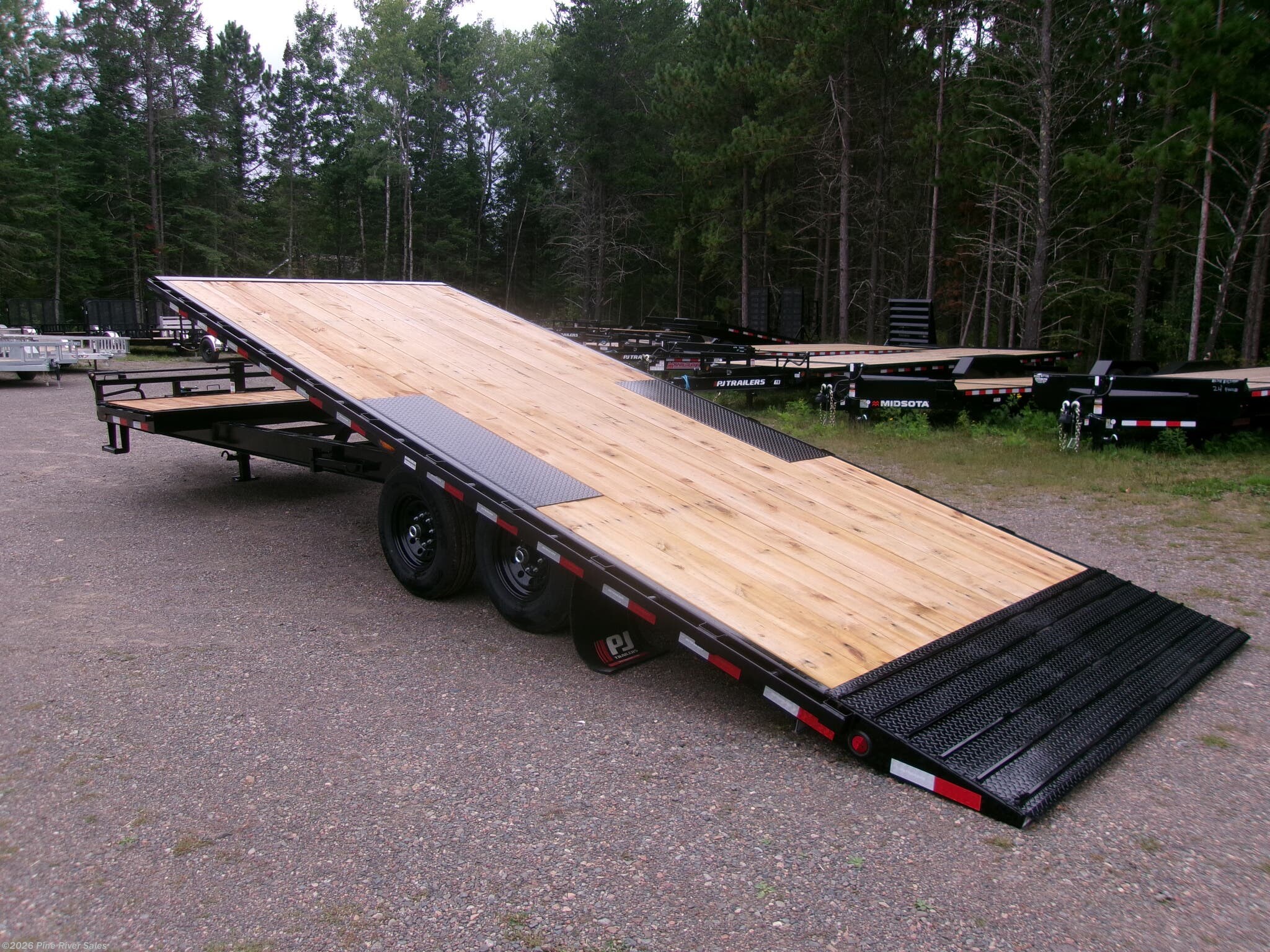 2027 PJ Trailers T8 PJ T8 26' Tilt Deckover 14k