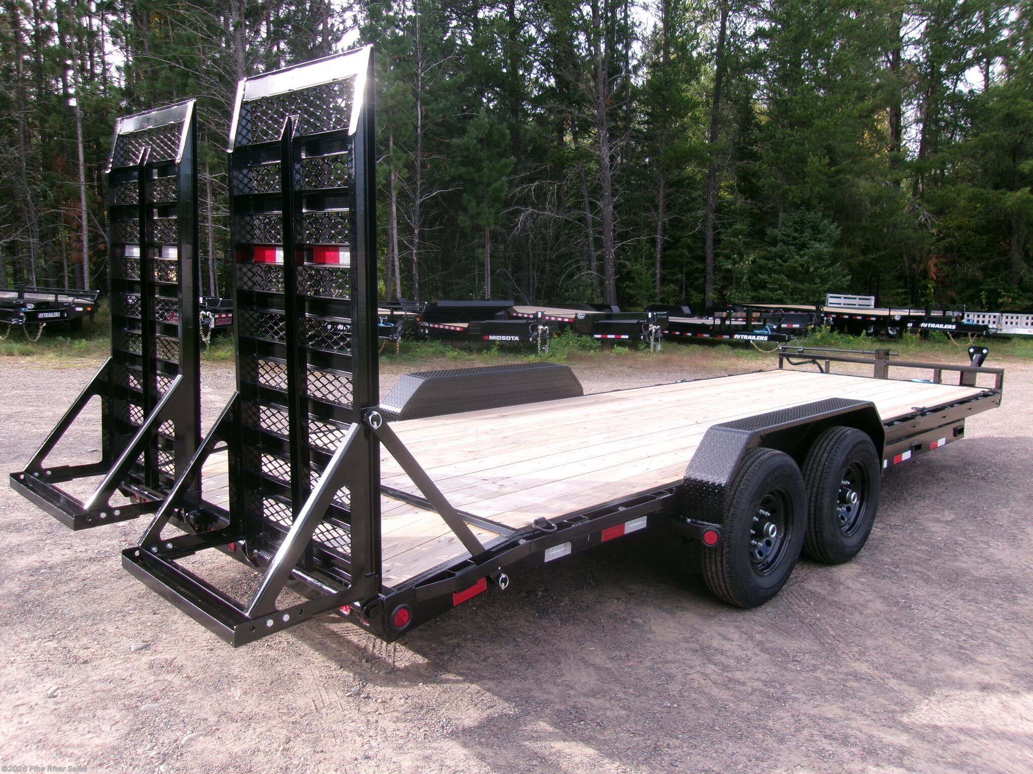 2027 CC 22' equipment 14k gvwr by PJ Trailers from Pine River Sales in Cloquet, Minnesota