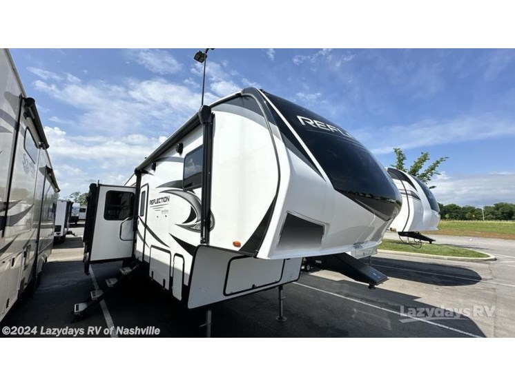 Used 2022 Grand Design Reflection 303RLS available in Murfreesboro, Tennessee