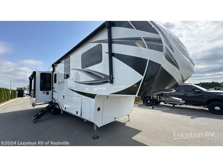 New 2024 Grand Design Solitude 370DV available in Murfreesboro, Tennessee