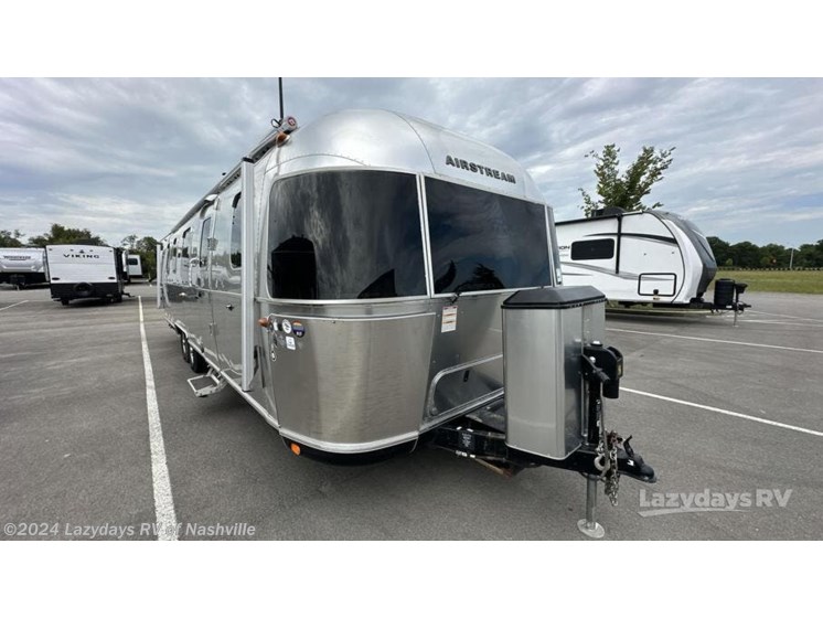 Used 2020 Airstream Classic 33FB available in Murfreesboro, Tennessee