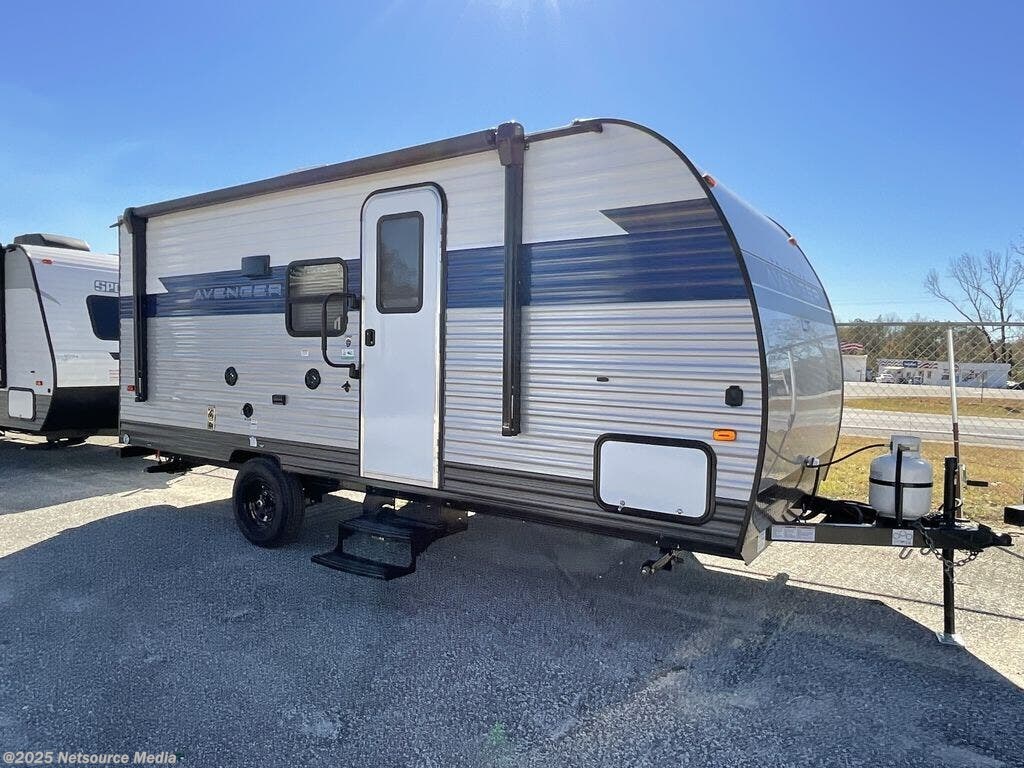 2022 Prime Time Avenger LT 17FQS RV for Sale in Opelika, AL 36804