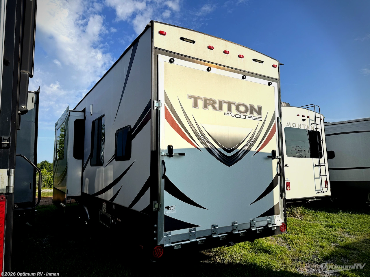2016 Triton 3451 by Dutchmen from Optimum RV - Inman in Inman, South Carolina