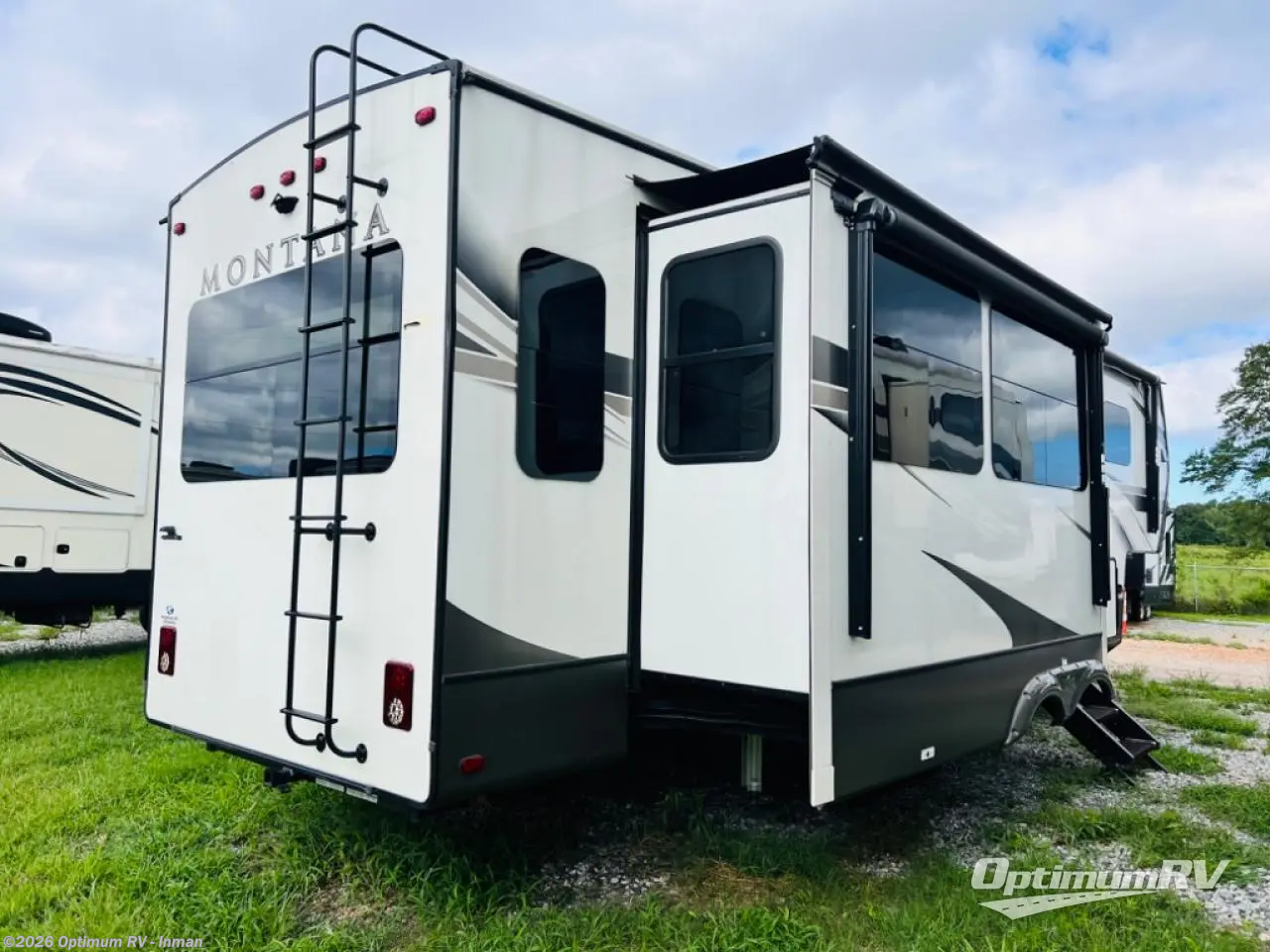 2020 Keystone Montana 3121RL - Used Fifth Wheel For Sale by Optimum RV - Inman in Inman, South Carolina features Slideout, Awning