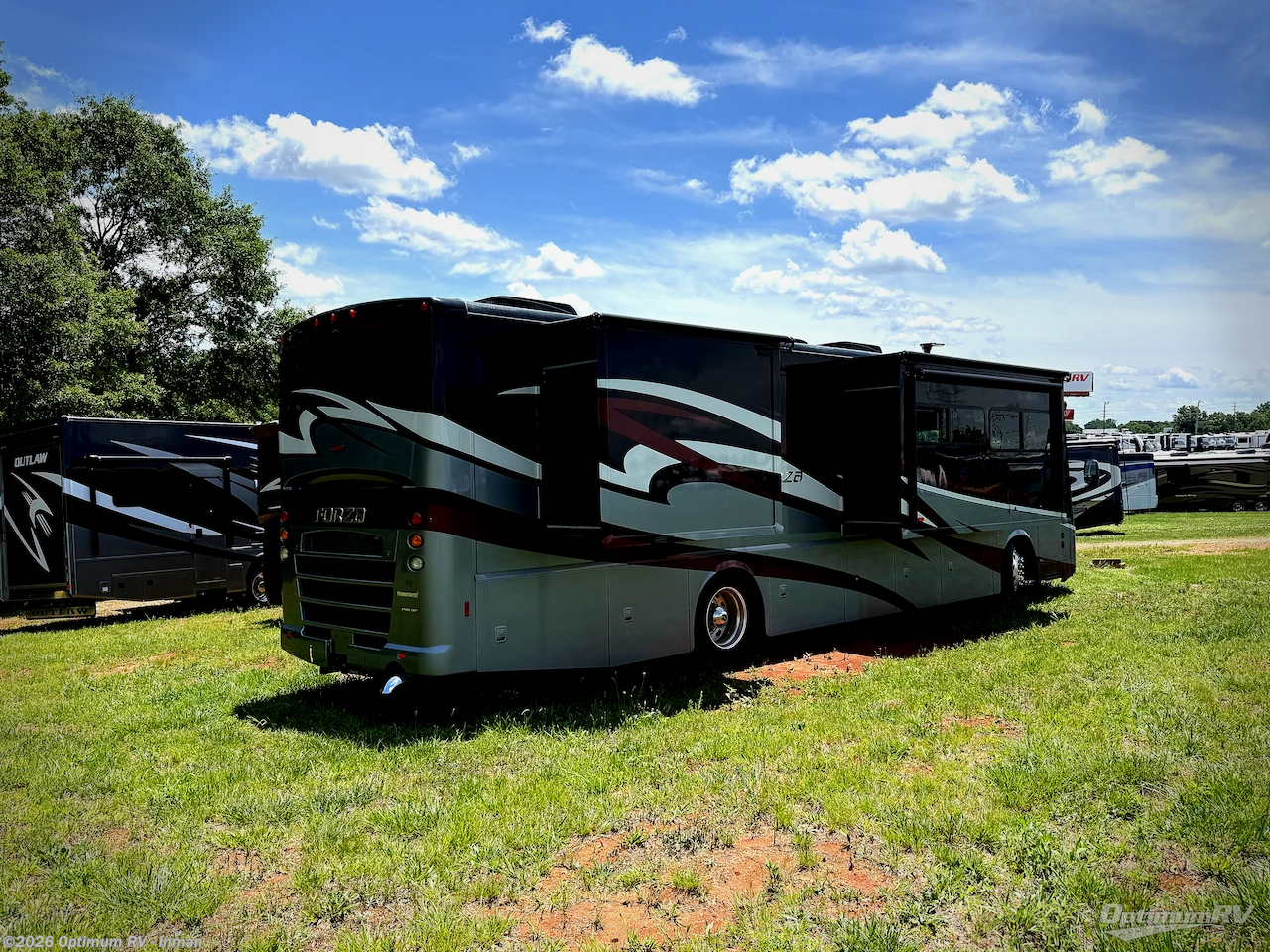 2016 Winnebago Forza 36G - Used Class A For Sale by Optimum RV - Inman in Inman, South Carolina features Slideout