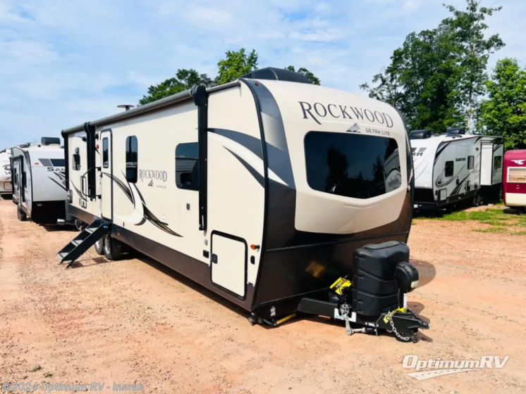 Used 2021 Forest River Rockwood Ultra Lite 2902SW available in Inman, South Carolina