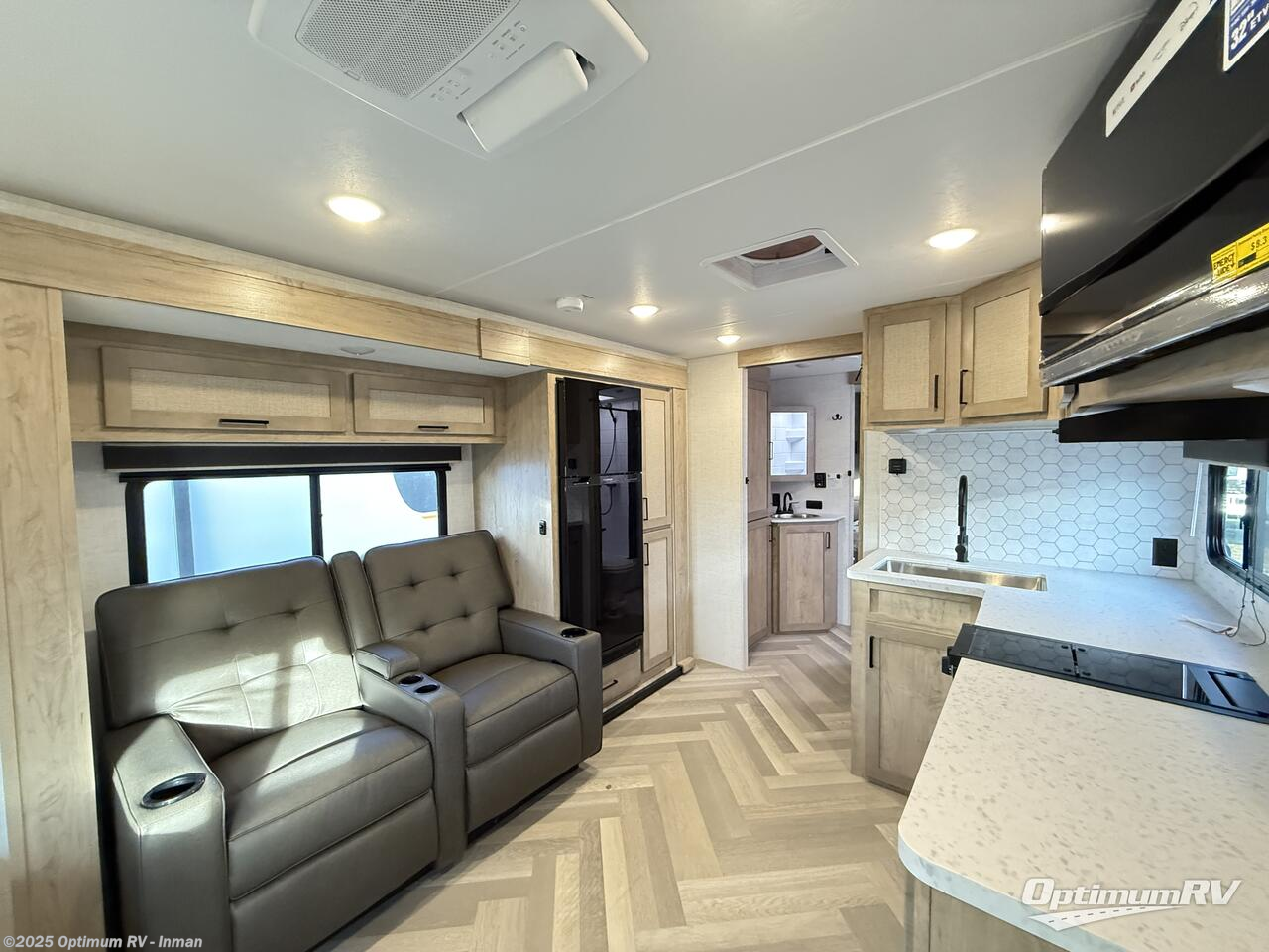 New 2025 Ember RV E-Series 25RUD available in Inman, South Carolina