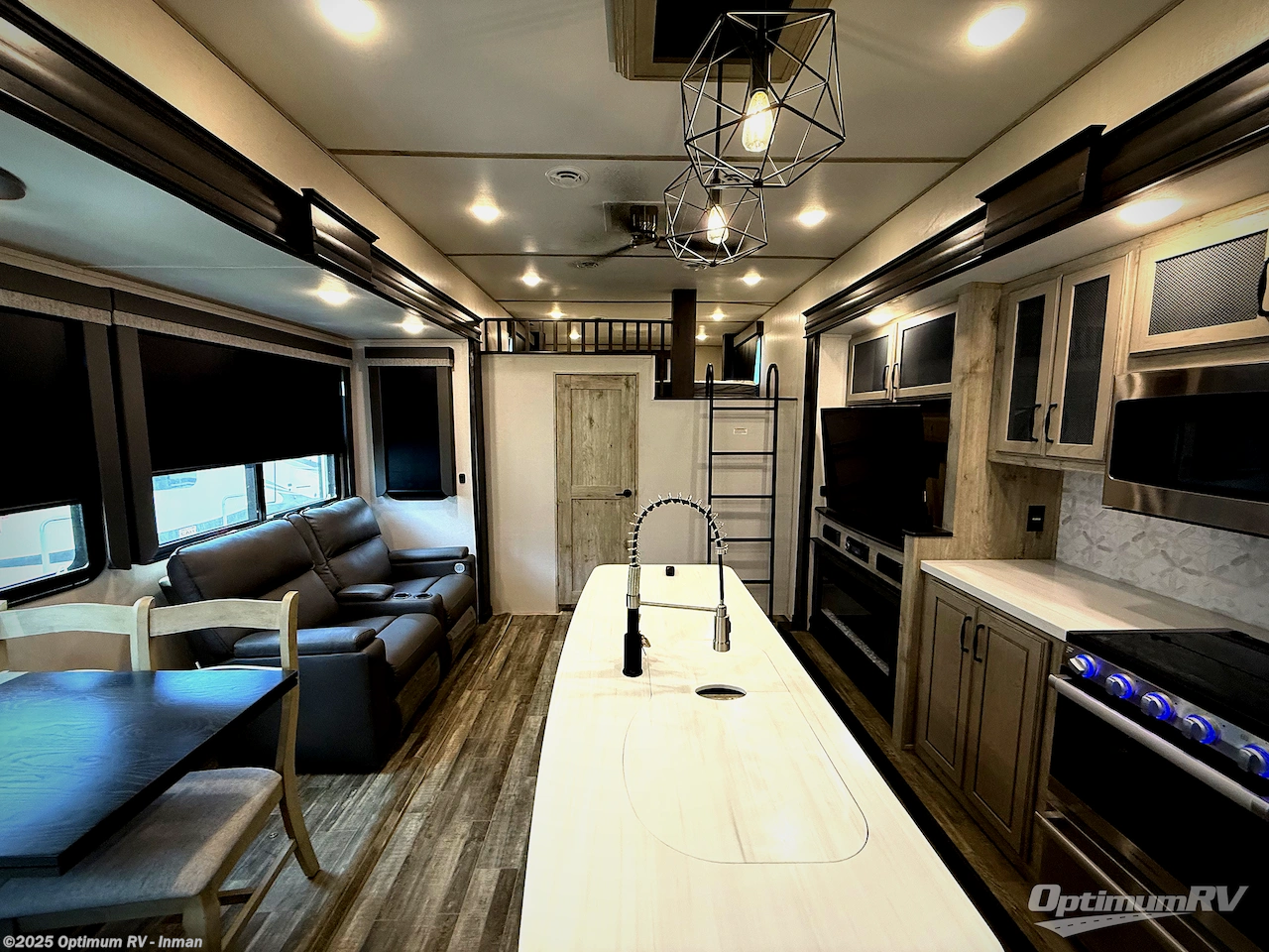 Used 2023 Keystone Avalanche 390DS available in Inman, South Carolina