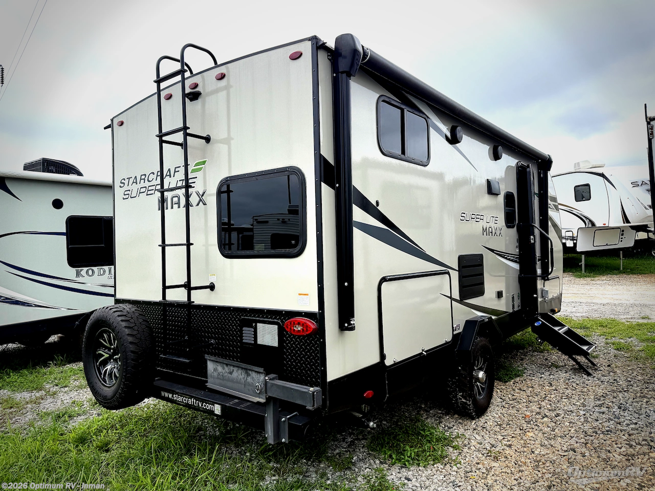 2022 Starcraft Super Lite Maxx 19MBH - Used Travel Trailer For Sale by Optimum RV - Inman in Inman, South Carolina features Awning, Slideout
