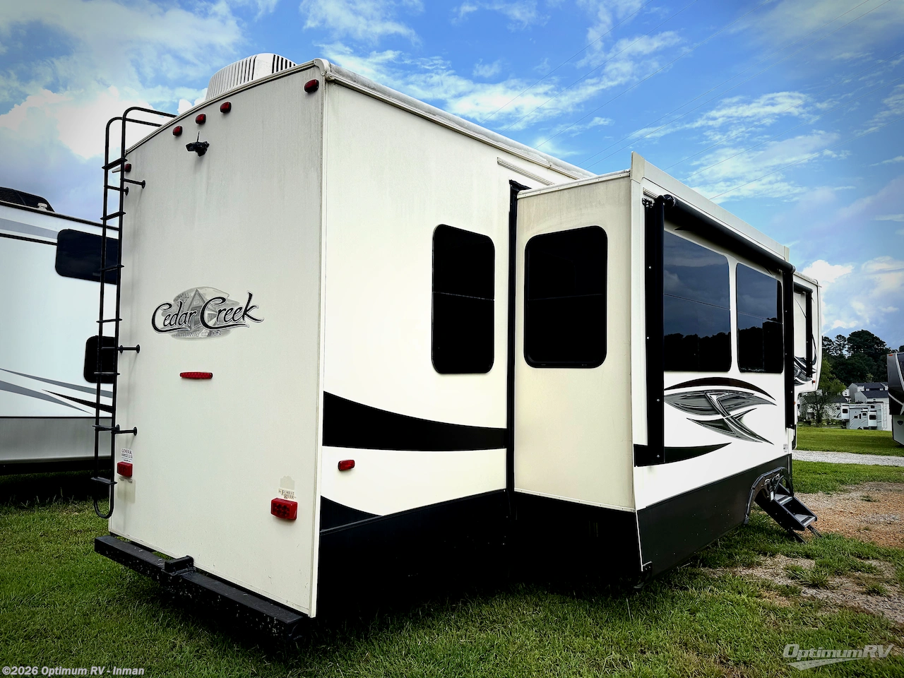 2019 Forest River Cedar Creek Hathaway Edition 38DBRK - Used Fifth Wheel For Sale by Optimum RV - Inman in Inman, South Carolina features Slideout, Awning