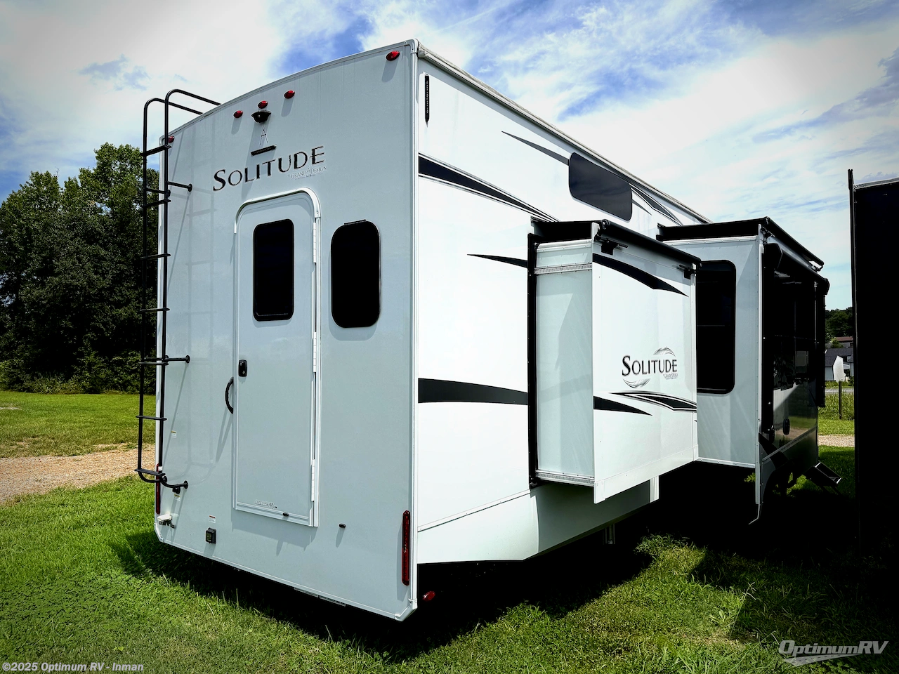 2023 Grand Design Solitude 391DL - Used Fifth Wheel For Sale by Optimum RV - Inman in Inman, South Carolina features Awning, Slideout