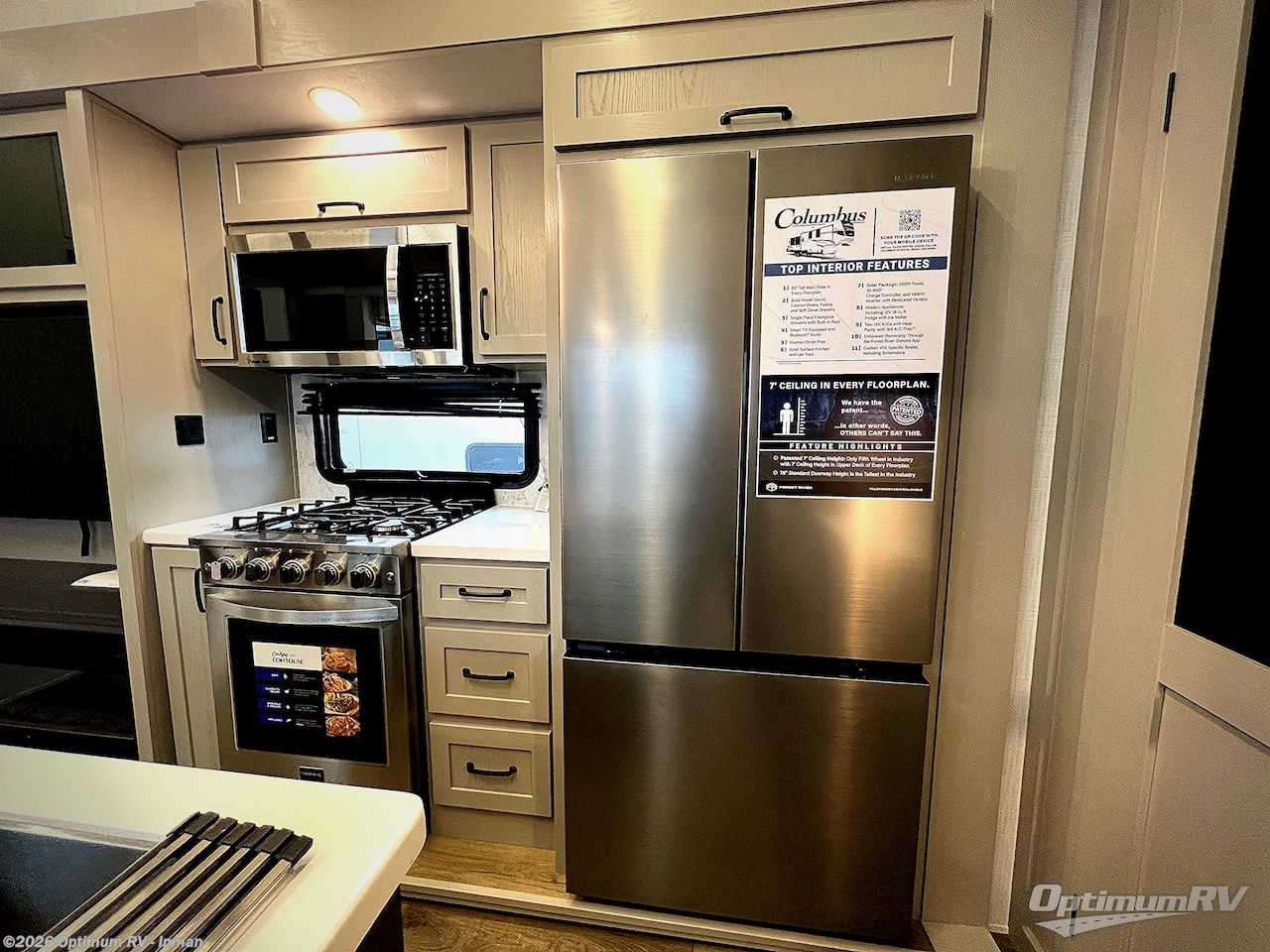 New 2025 Palomino Columbus 376DS available in Inman, South Carolina