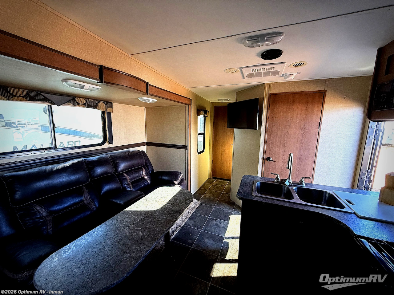 Used 2014 Cruiser RV Fun Finder Xtra XT-330 available in Inman, South Carolina