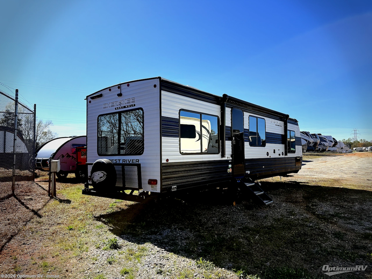 2025 Forest River Cherokee Grey Wolf 27LH - Used Travel Trailer For Sale by Optimum RV - Inman in Inman, South Carolina features Slideout, Awning