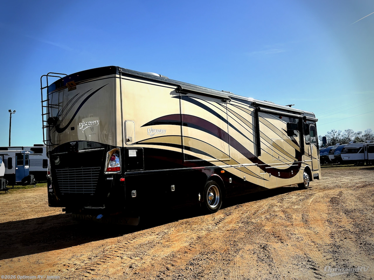 2015 Fleetwood Discovery 40E - Used Class A For Sale by Optimum RV - Inman in Inman, South Carolina features Slideout