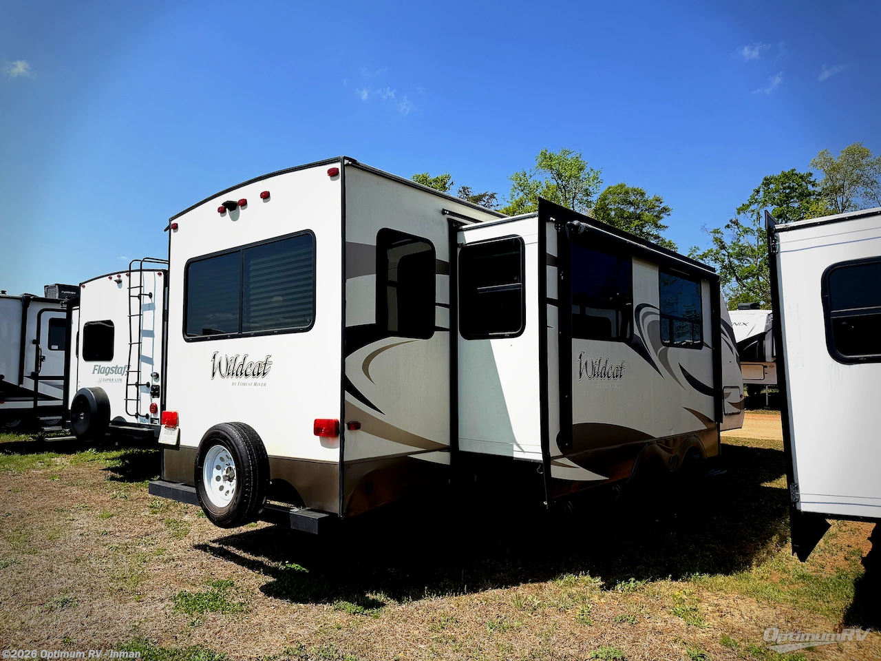 2018 Forest River Wildcat 312RLI - Used Travel Trailer For Sale by Optimum RV - Inman in Inman, South Carolina features Awning, Slideout