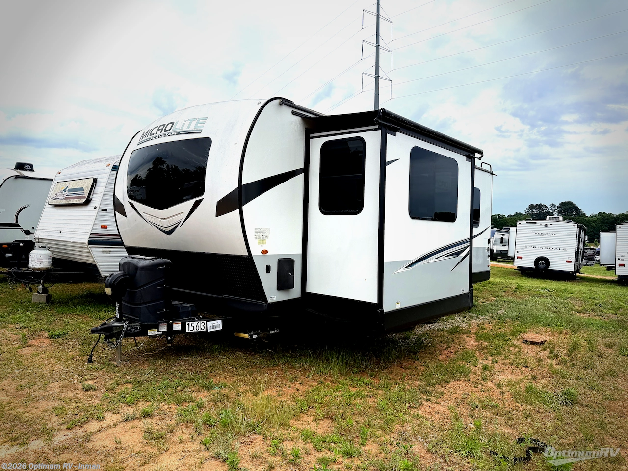 Used 2022 Forest River Flagstaff Micro Lite 25FKS available in Inman, South Carolina
