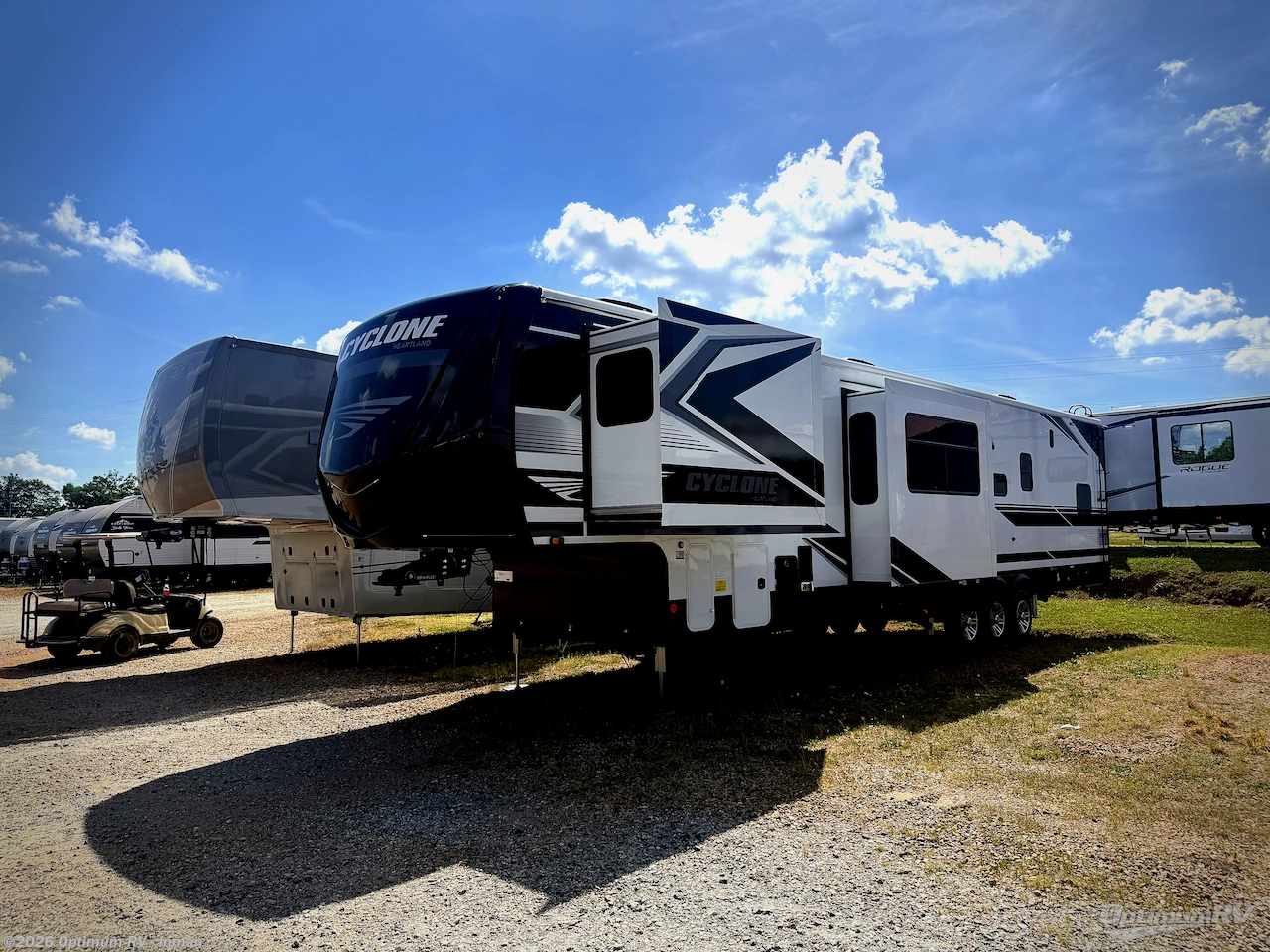 New 2026 Heartland Cyclone 3913 available in Inman, South Carolina