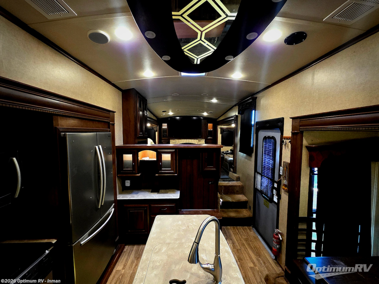 2015 Jayco Pinnacle 38FLSA - Used Fifth Wheel For Sale by Optimum RV - Inman in Inman, South Carolina features Slideout