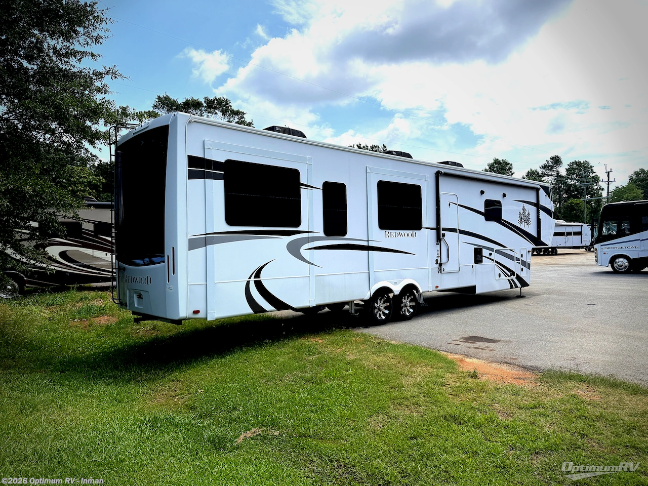 2022 Redwood RV Redwood 4150RD - Used Fifth Wheel For Sale by Optimum RV - Inman in Inman, South Carolina features Awning, Slideout