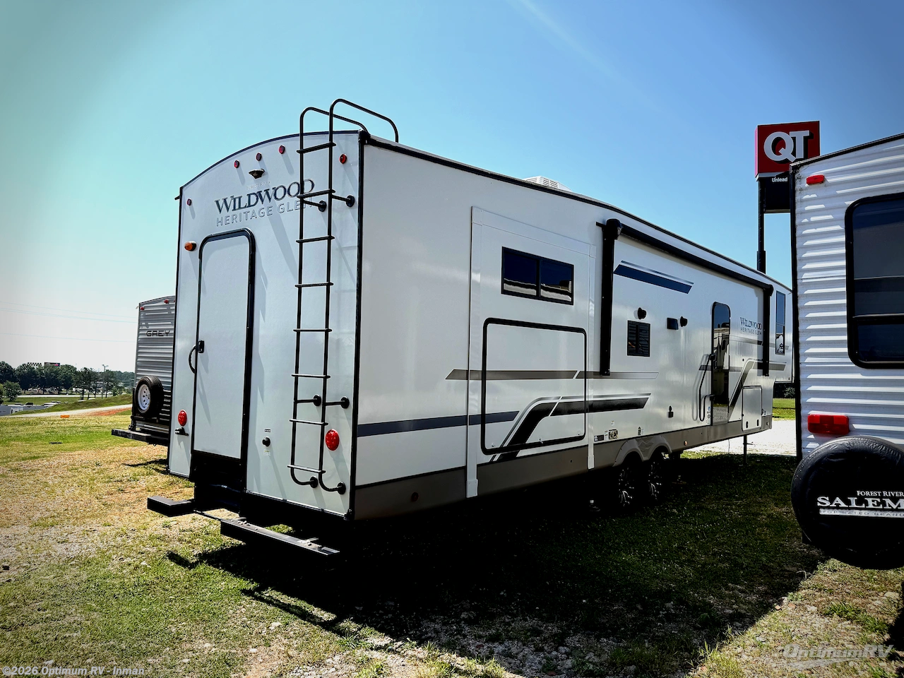 2024 Forest River Wildwood Heritage Glen 356QB - Used Fifth Wheel For Sale by Optimum RV - Inman in Inman, South Carolina features Slideout, Awning