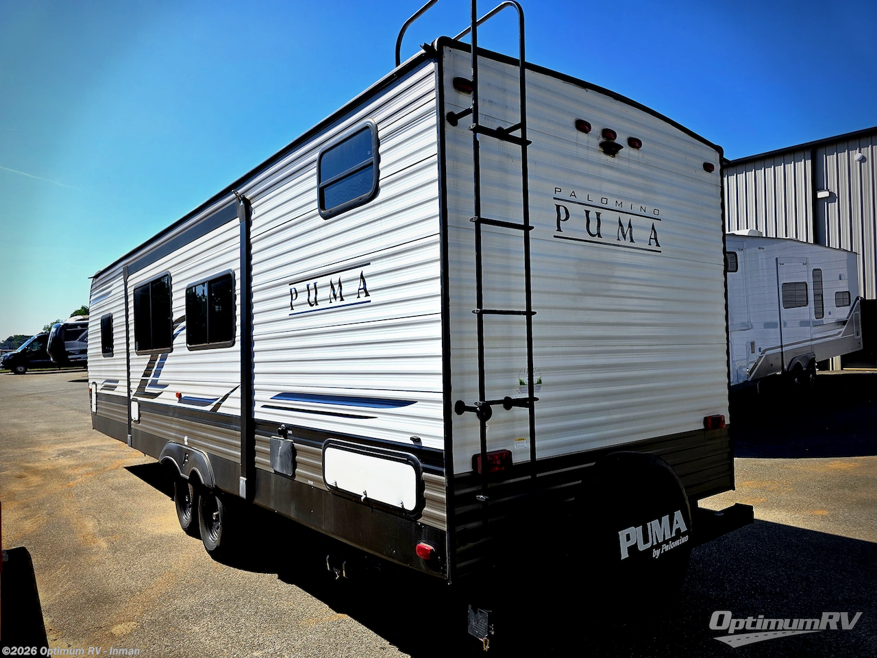 2022 Palomino Puma 28DBFQ - Used Travel Trailer For Sale by Optimum RV - Inman in Inman, South Carolina features Slideout, Awning
