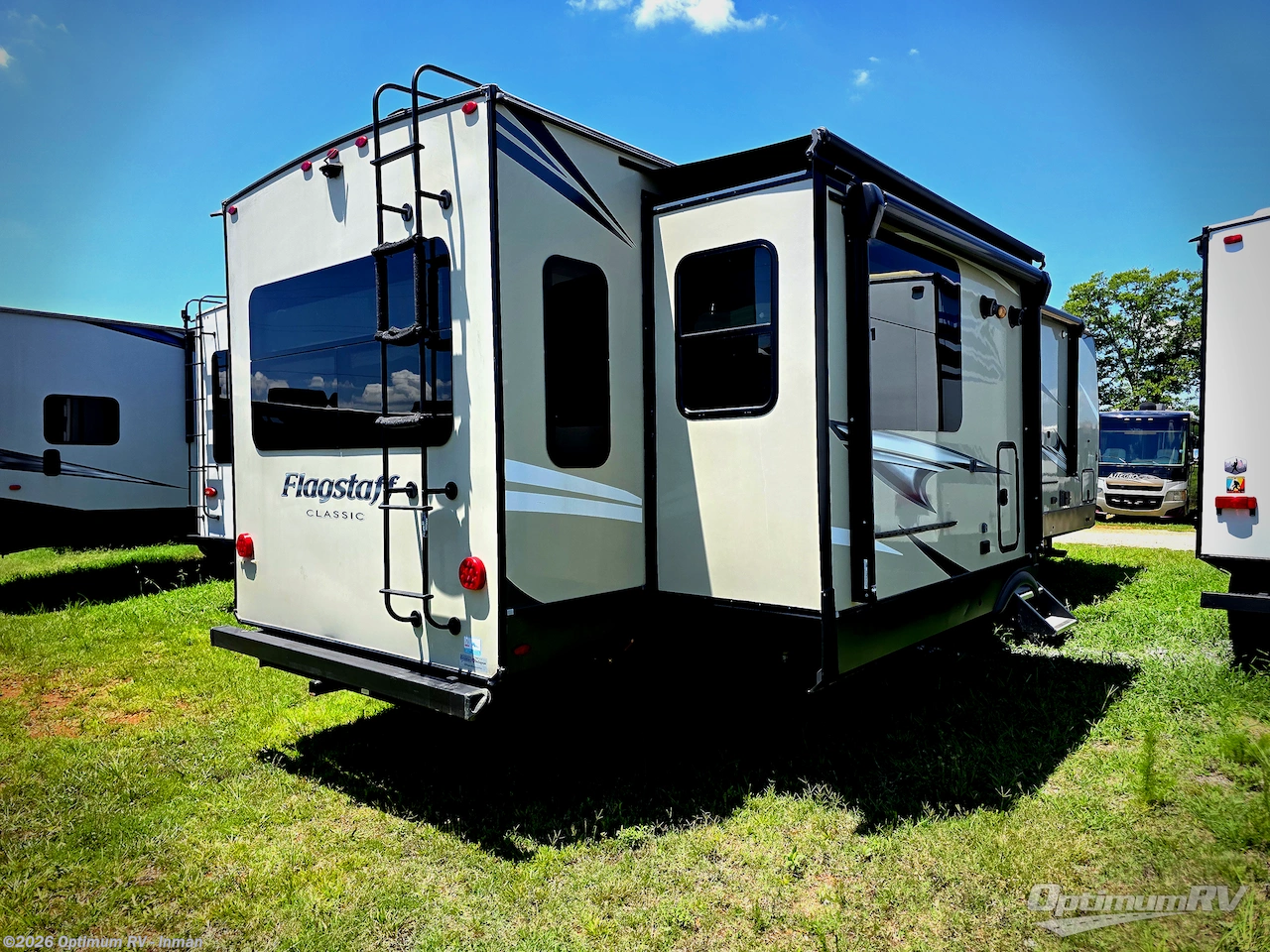 2021 Forest River Flagstaff Classic 832IKSB - Used Travel Trailer For Sale by Optimum RV - Inman in Inman, South Carolina features Slideout, Awning