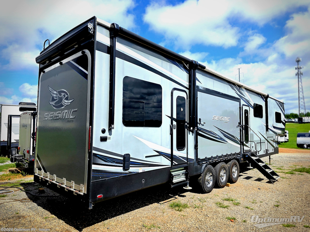2020 Jayco Seismic 4113 - Used Fifth Wheel For Sale by Optimum RV - Inman in Inman, South Carolina features Awning, Slideout