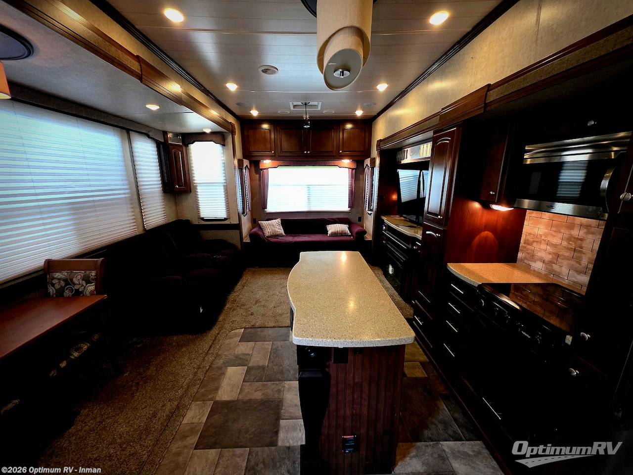 2015 Heartland Oakmont 345RS - Used Fifth Wheel For Sale by Optimum RV - Inman in Inman, South Carolina features Slideout